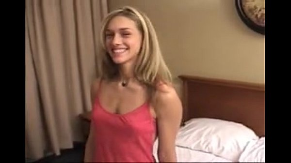 סרטי סקס Sloppy Blowjob 3