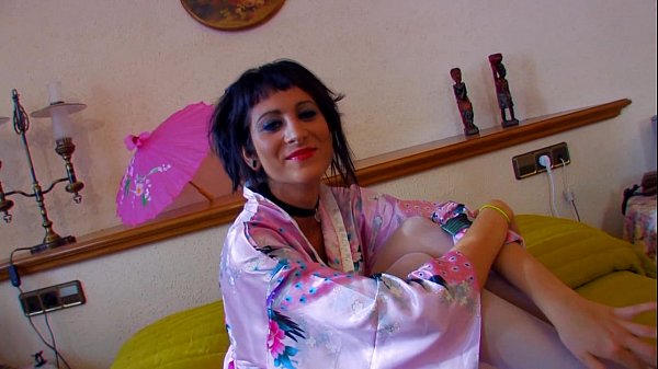 סרטי סקס Big hairy pussy brunette fucked deep and hard