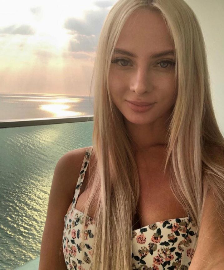 Young escort girls in Eilat