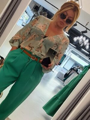 דוגמנית רוסיה תושבת הארץ מילפית בת 40 -חיפה