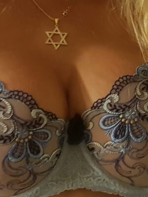 מטפלת איכותית -תל אביב