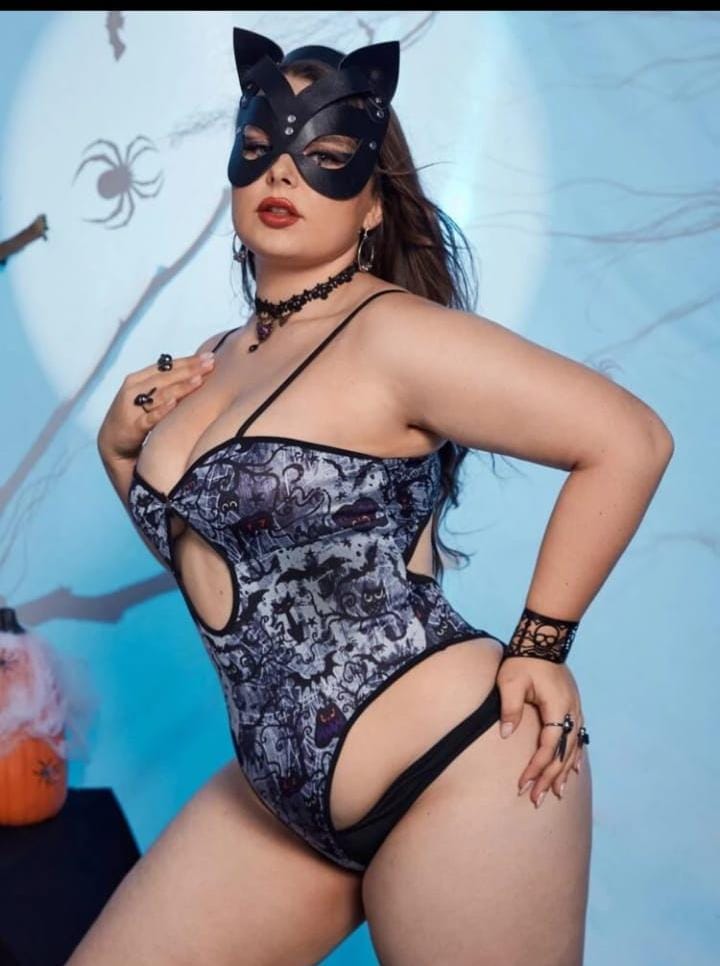 פאולינה קריות- ישראלית אירופאית מבנה גוף סקסי